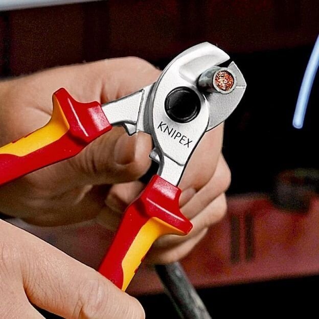 Kabelio kirpimo žirklės elektrikui VDE 165mm KNIPEX - Sodrinta.lt