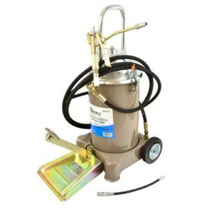 Kojinis tepalo siurblys, 12 L, su 4 m žarna ir pistoletu GEKO G01142